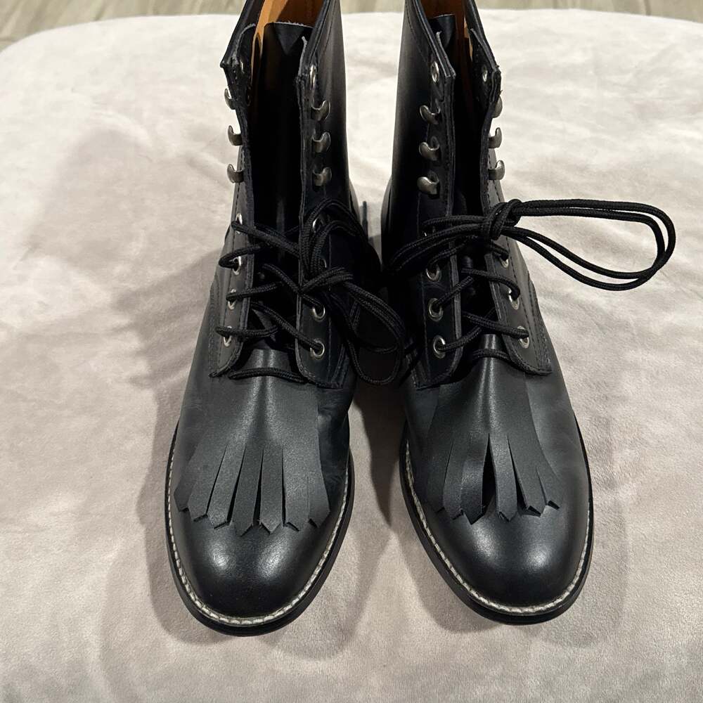 Derby Originals vintage Women's Black Lace Up riding style Boots size 8
